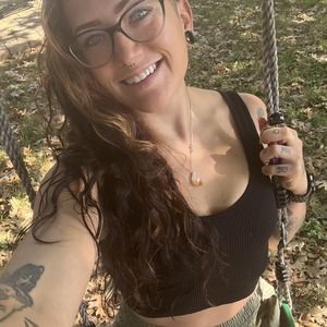 Meet your Posher, Adrianna